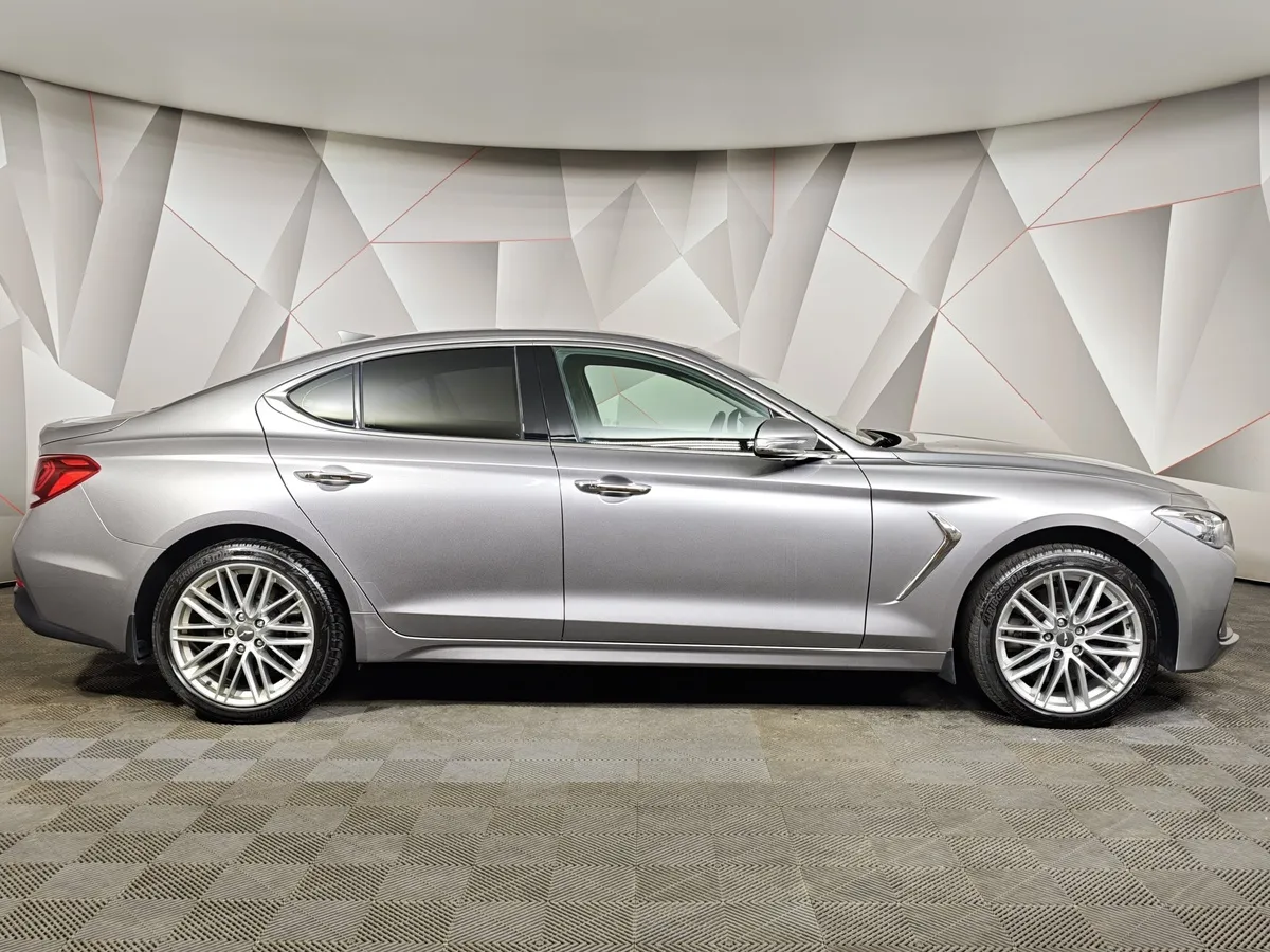 Genesis G70 2.0 T AT AWD (197 л.с.) Business Серебристый в АВИЛОН. Слайд №6