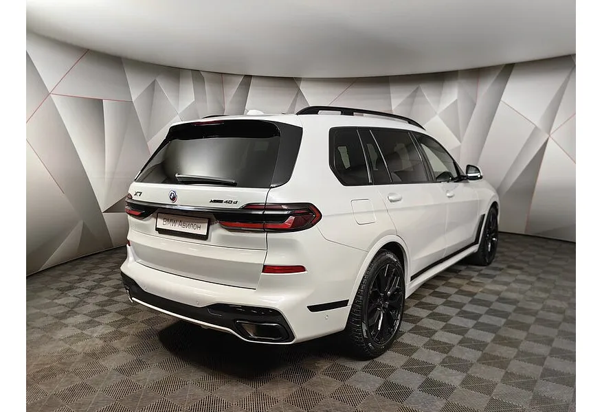 BMW X7 xDrive40d Steptronic (340 л.с.) Белый в АВИЛОН. Слайд №2 BMW X7 xDrive40d Steptronic (340 л.с.) Белый в АВИЛОН. Слайд №2