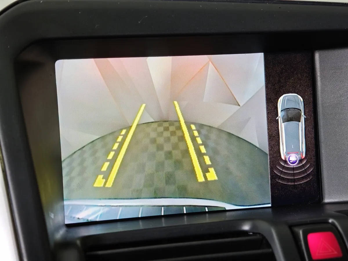 Volvo XC60 2.4 D4 Geartronic AWD (190 л.с.) Белый в АВИЛОН. Слайд №21