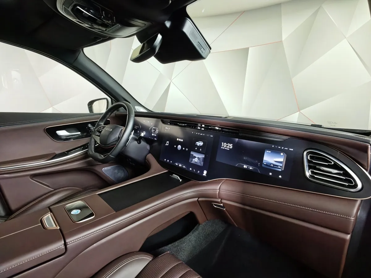 EXEED VX 2.0 AT AWD (249 л.с.) 6 мест Prestige Белый в АВИЛОН. Слайд №12