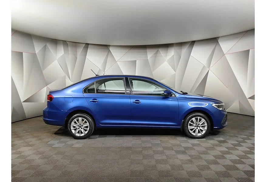 LIVE. Слайд №4