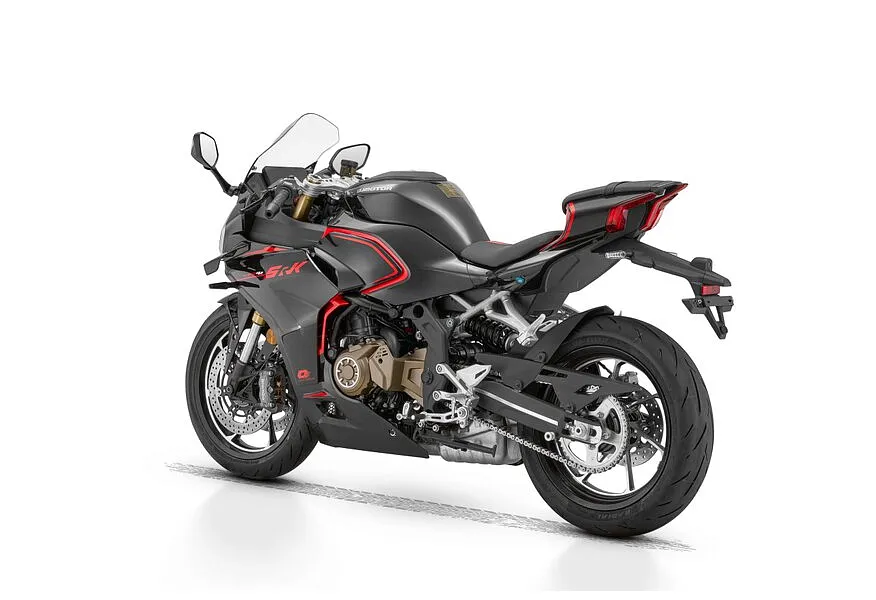 QJMOTOR SRK 421 RR 421 см³ (77 л.с.) (77) 421 Черный в АВИЛОН. Слайд №7 QJMOTOR SRK 421 RR 421 см³ (77 л.с.) (77) 421 Черный в АВИЛОН. Слайд №7