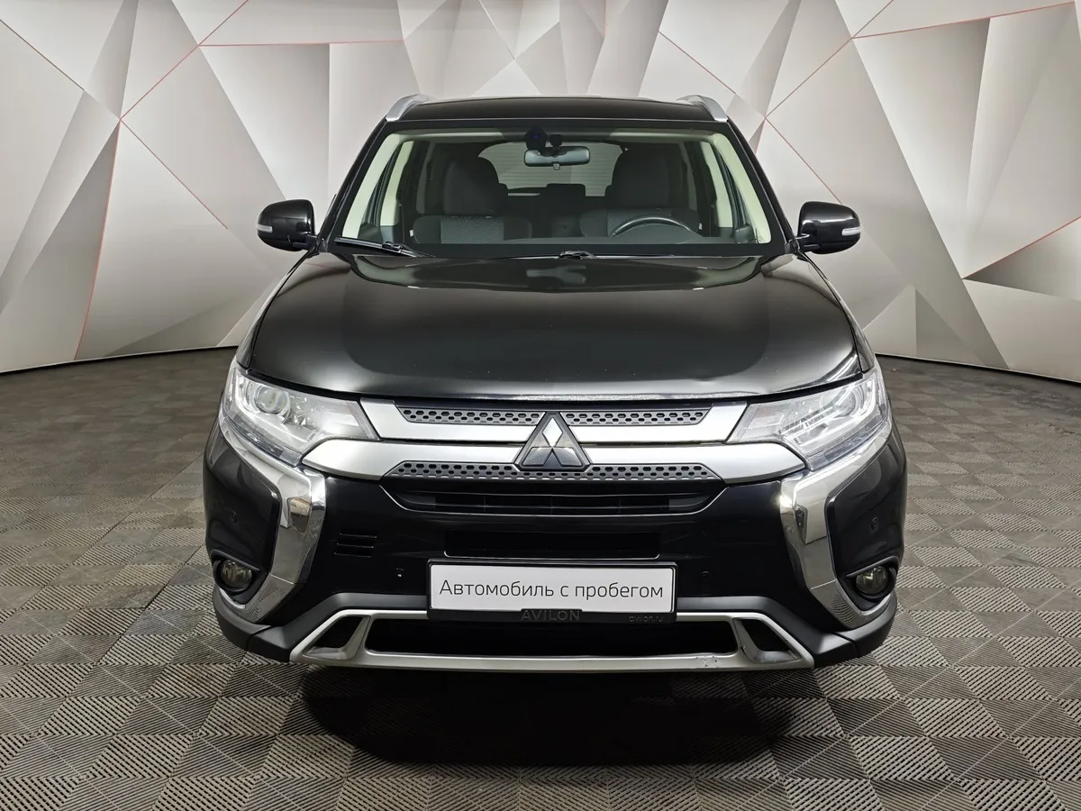 Mitsubishi Outlander 2.0 CVT (146 л.с.) Invite Черный в АВИЛОН. Слайд №7