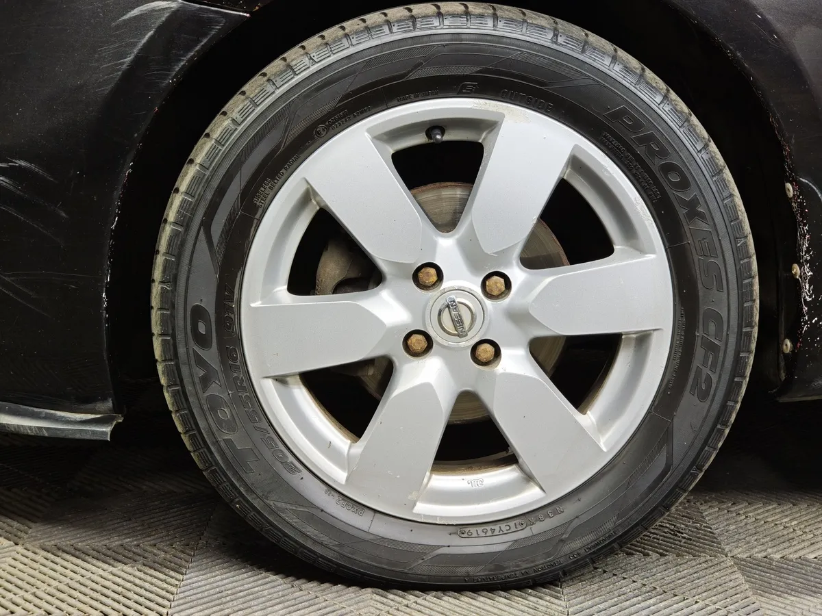 Nissan Note 1.6 AT (110 л.с.) Черный в АВИЛОН. Слайд №9