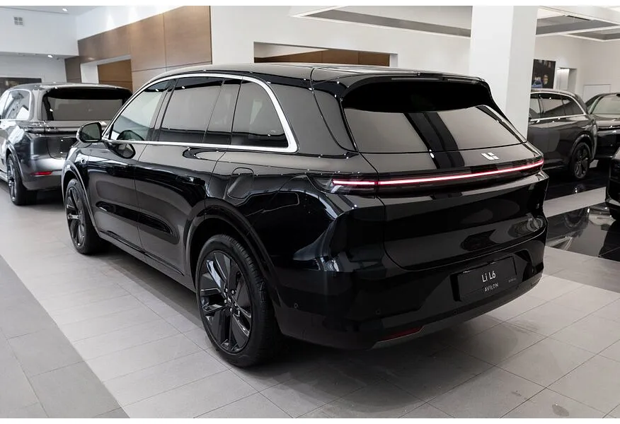 Li Auto L6 1.5 AT 4WD (150 л.с.) Max Черный в АВИЛОН. Слайд №6