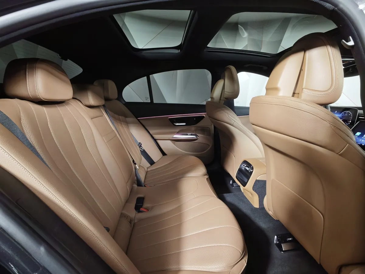 Mercedes-Benz E-Класс E 220 d 4MATIC (197 л.с.) Серый в АВИЛОН. Слайд №16