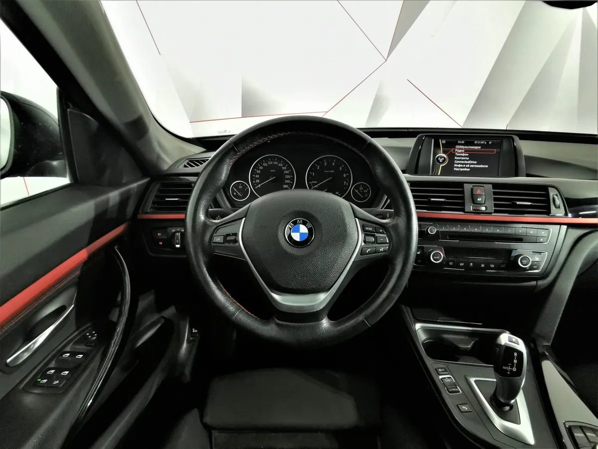 BMW 3 серия 320i xDrive AT (184 л.с.) Черный в АВИЛОН. Слайд №12
