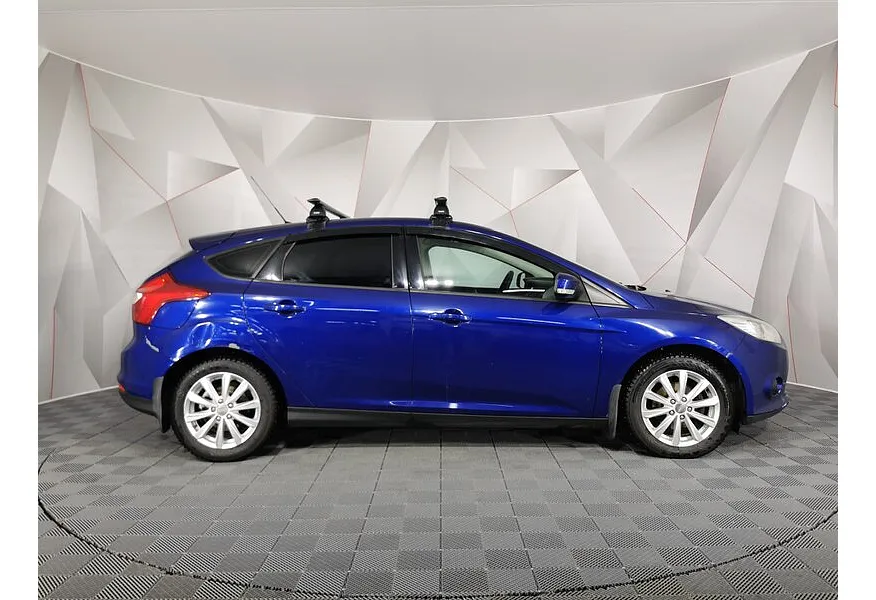 Ford Focus 1.6 Ti-VCT MT (125 л.с.) Titanium Синий в АВИЛОН. Слайд №6 Ford Focus 1.6 Ti-VCT MT (125 л.с.) Titanium Синий в АВИЛОН. Слайд №6