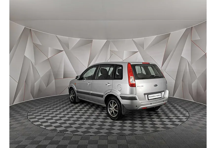 Ford Fusion 1.6 MT (100 л.с.) Elegance Серебристый в АВИЛОН. Слайд №4