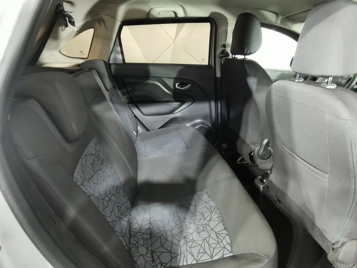 ВАЗ (Lada) XRAY 1.6 MT (106 л.с.) Серебристый в АВИЛОН. Слайд №15