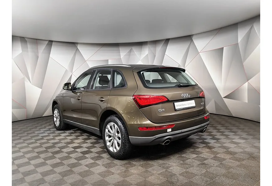 Audi Q5 2.0 TFSI Tiptronic quattro (225 л.с.) Коричневый в АВИЛОН. Слайд №4