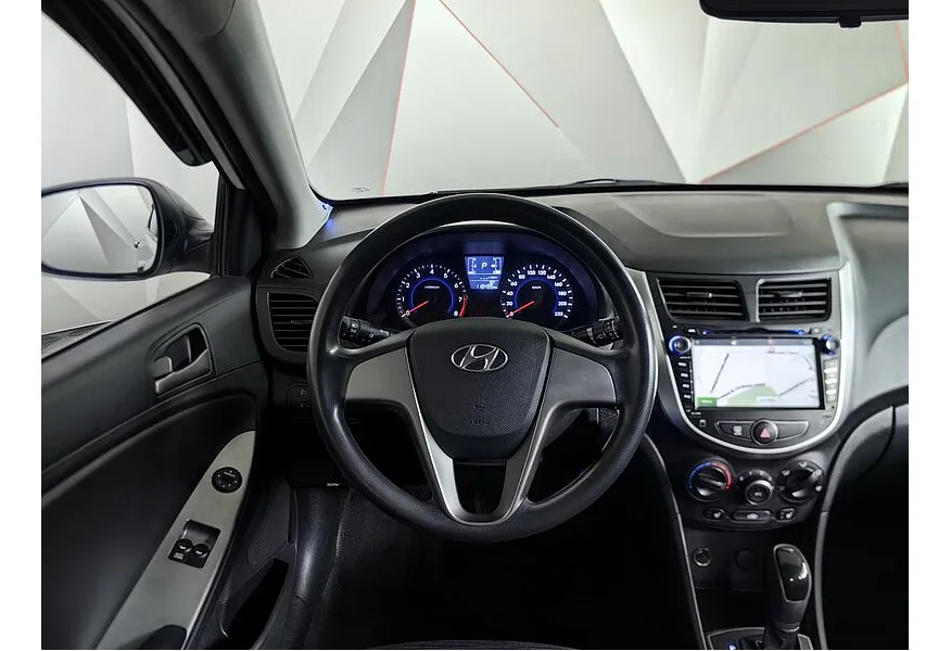 Hyundai Solaris 1.6 AT (123 л.с.) Active Белый в АВИЛОН. Слайд №19