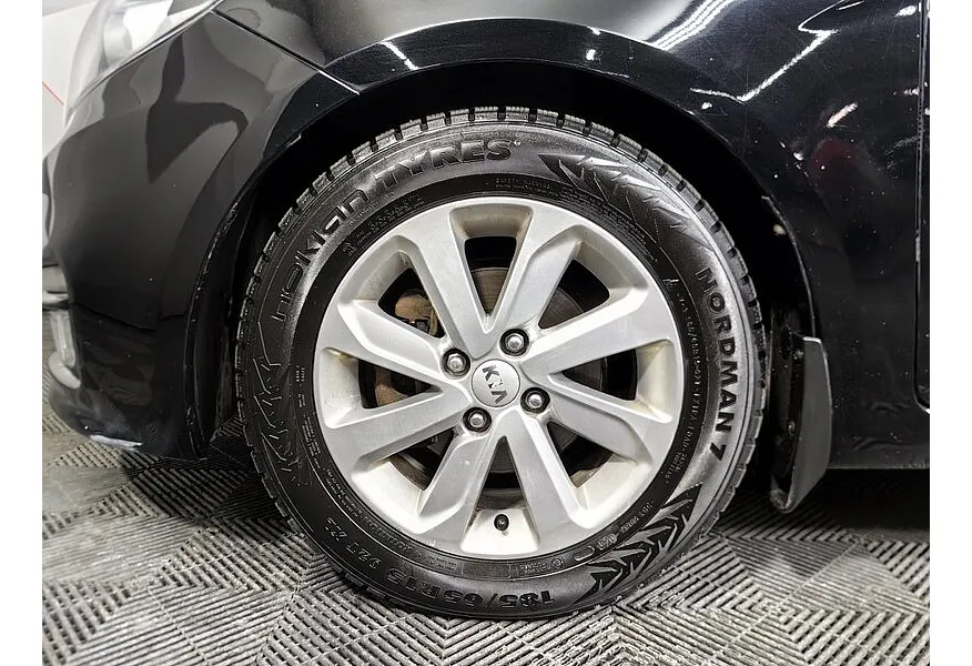 Kia Rio 1.6 AT (123 л.с.) Черный в АВИЛОН. Слайд №9