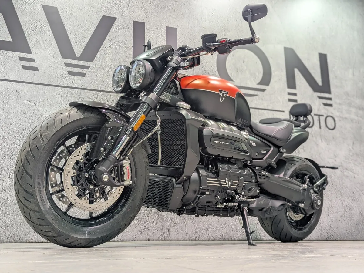 АВИЛОН - Triumph Rocket 3 2458 см³ (167 л.с.) (167) 2458 Оранжевый - slide 9981174