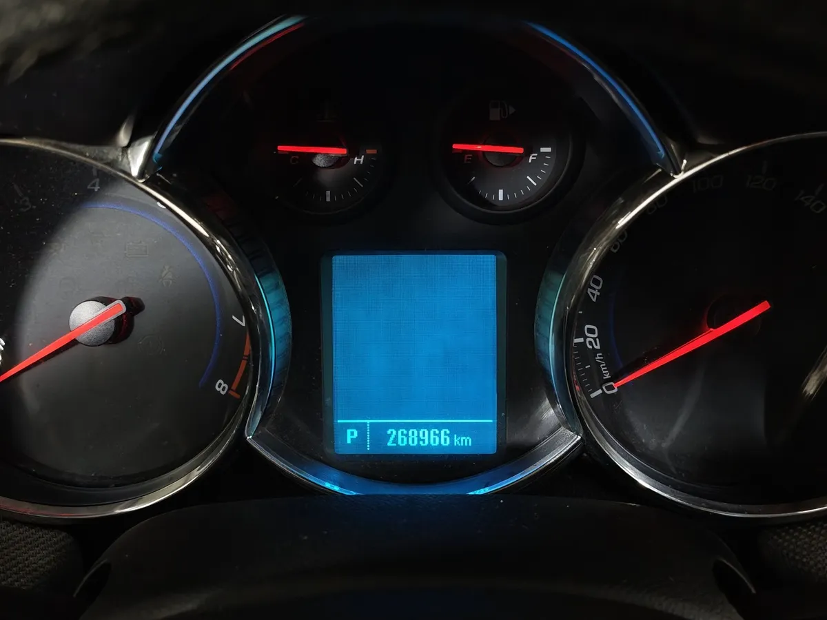 Chevrolet Cruze 1.8 AT (141 л.с.) Коричневый в АВИЛОН. Слайд №12