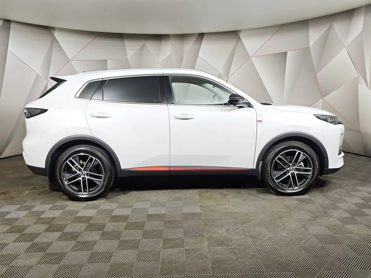 Changan UNI-S 1.5T 7DCT 2WD (181 л.с.) Tech Белый в АВИЛОН. Слайд №6