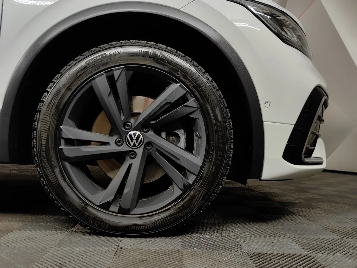 Volkswagen Tiguan 2.0 TSI 4Motion DSG (180 л.с.) Highline Белый в АВИЛОН. Слайд №9