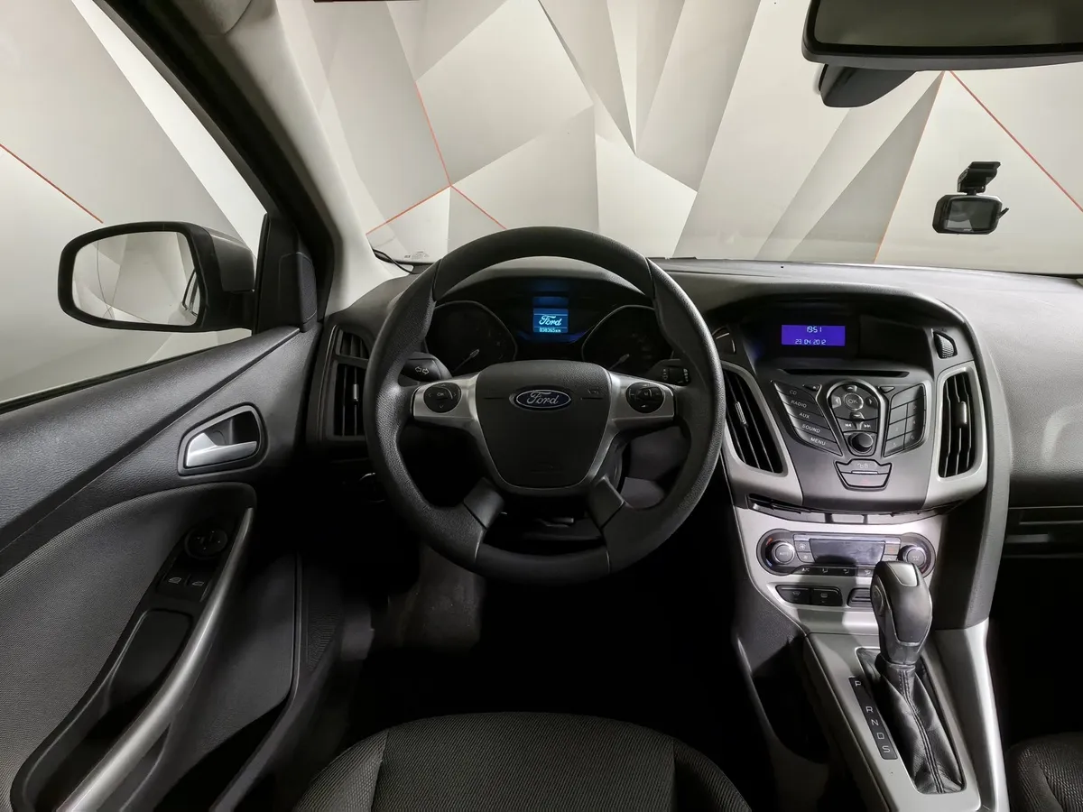 Ford Focus 1.6 Ti-VCT PowerShift (105 л.с.) Trend Голубой в АВИЛОН. Слайд №17