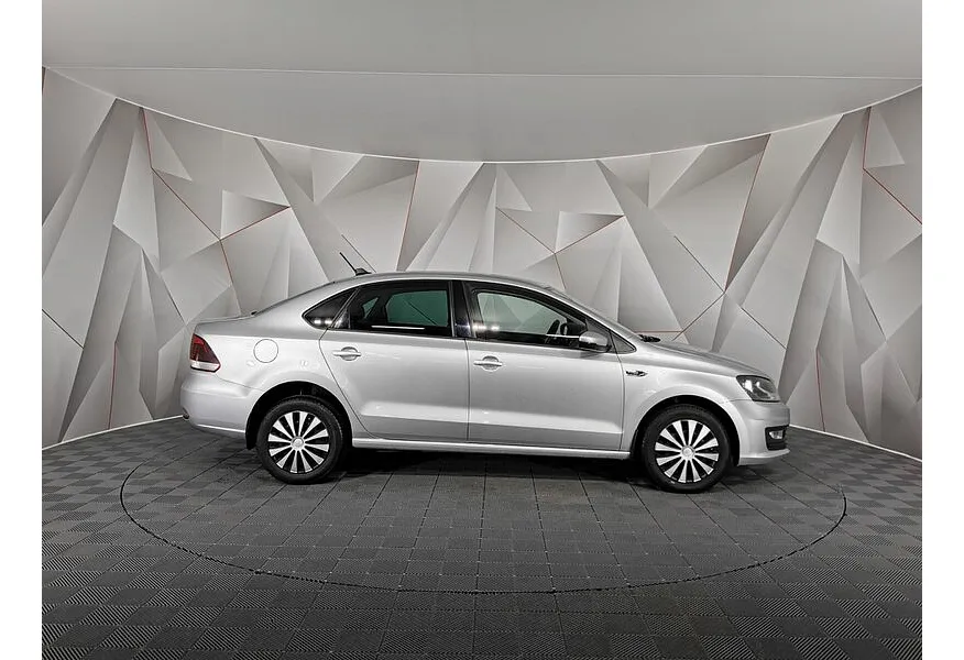 Volkswagen Polo 1.6 MPI MT (110 л.с.) Connect Серебристый в АВИЛОН. Слайд №6