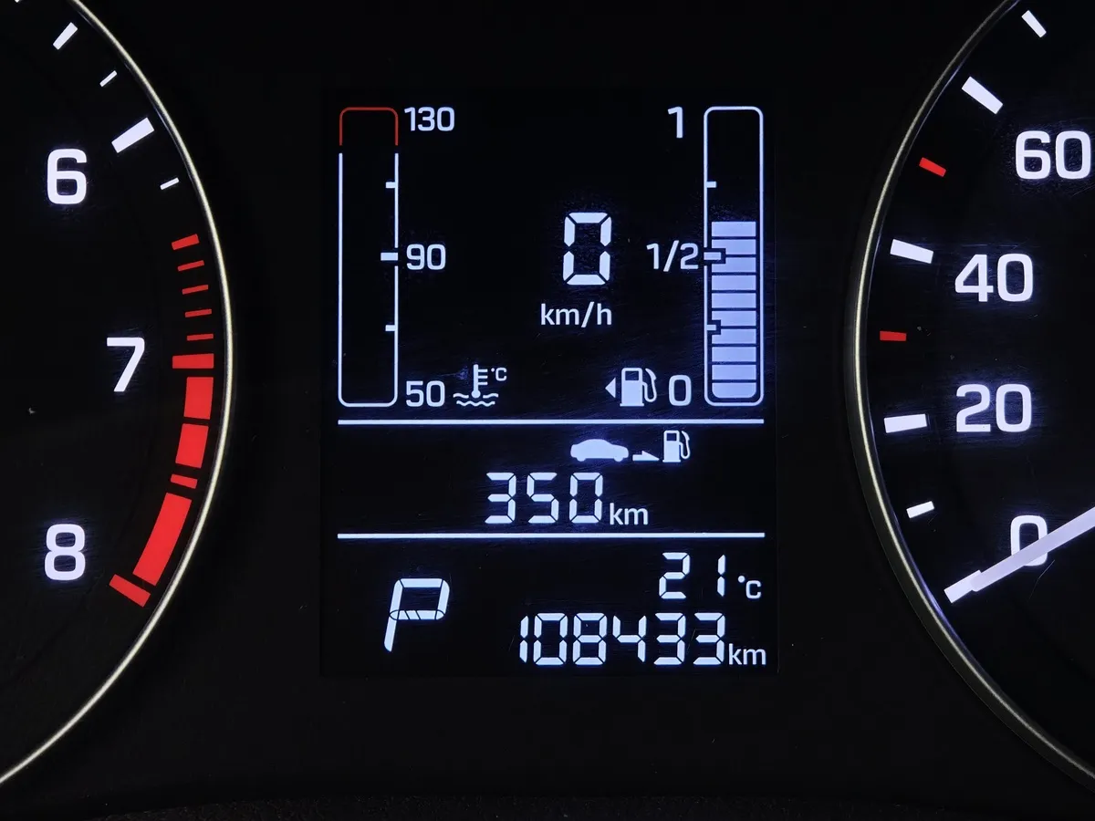 Hyundai Creta 2.0 AT AWD (149 л.с.) Comfort Plus Серебристый в АВИЛОН. Слайд №18