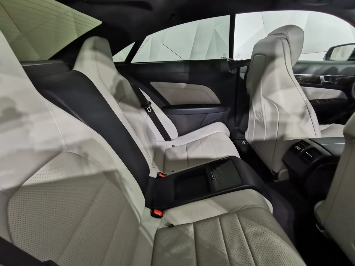 Mercedes-Benz E-Класс E 200 T BlueEfficiency 7G-Tronic Plus (184 л.с.) Серый в АВИЛОН. Слайд №15