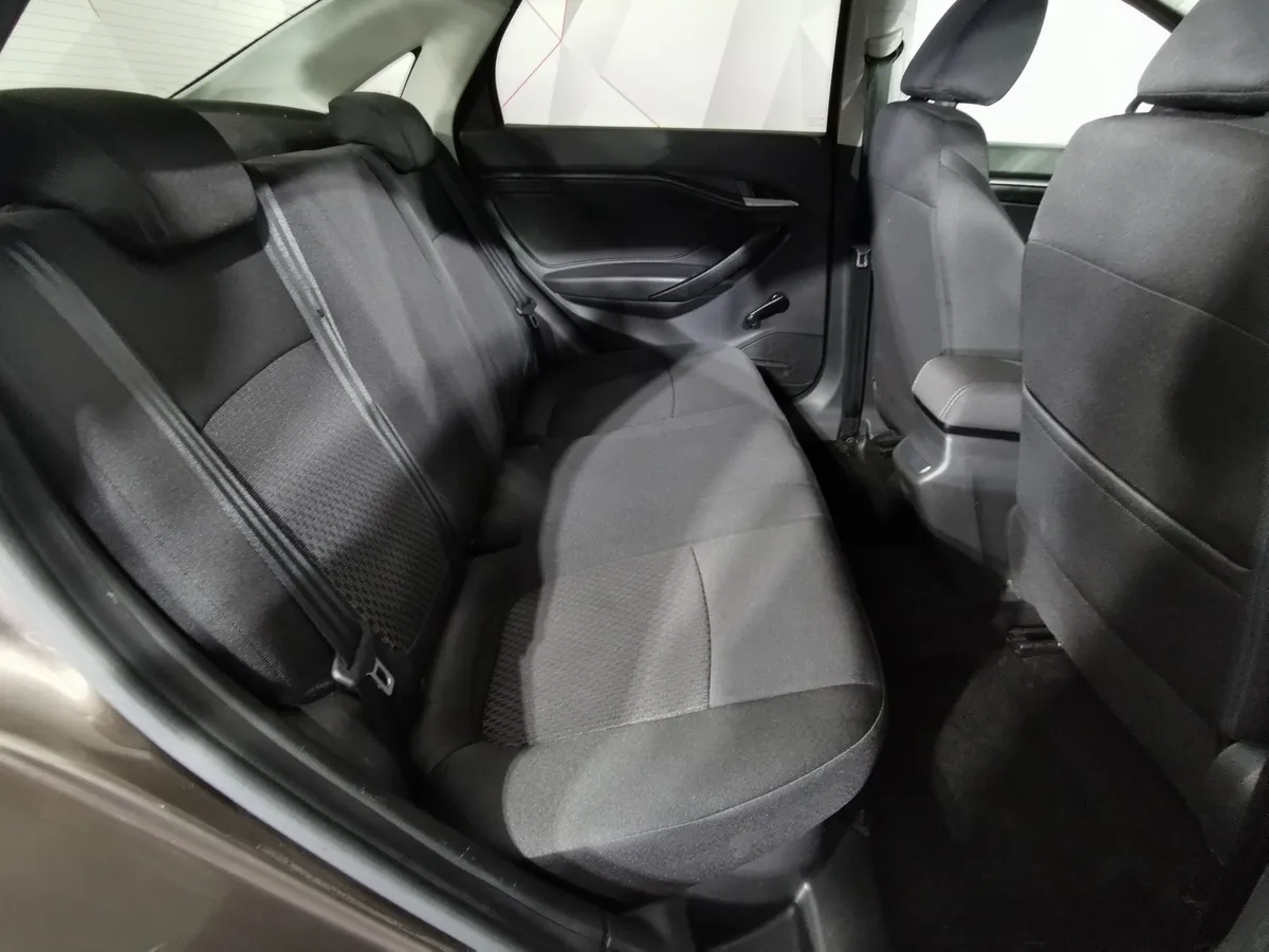 ВАЗ (Lada) Vesta 1.6 CVT (113 л.с.) Luxe Multimedia Коричневый в АВИЛОН. Слайд №14