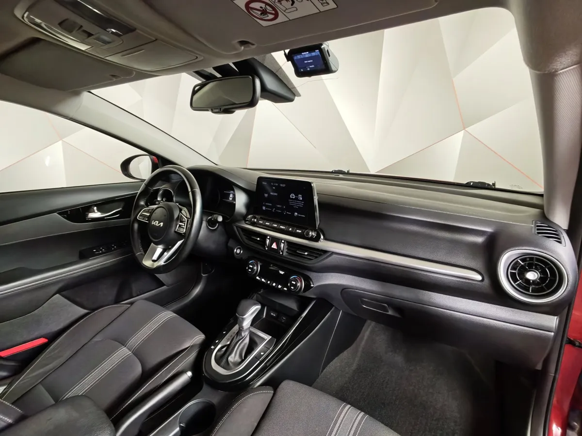 Kia Cerato 1.6 AT (122 л.с.) Красный в АВИЛОН. Слайд №13