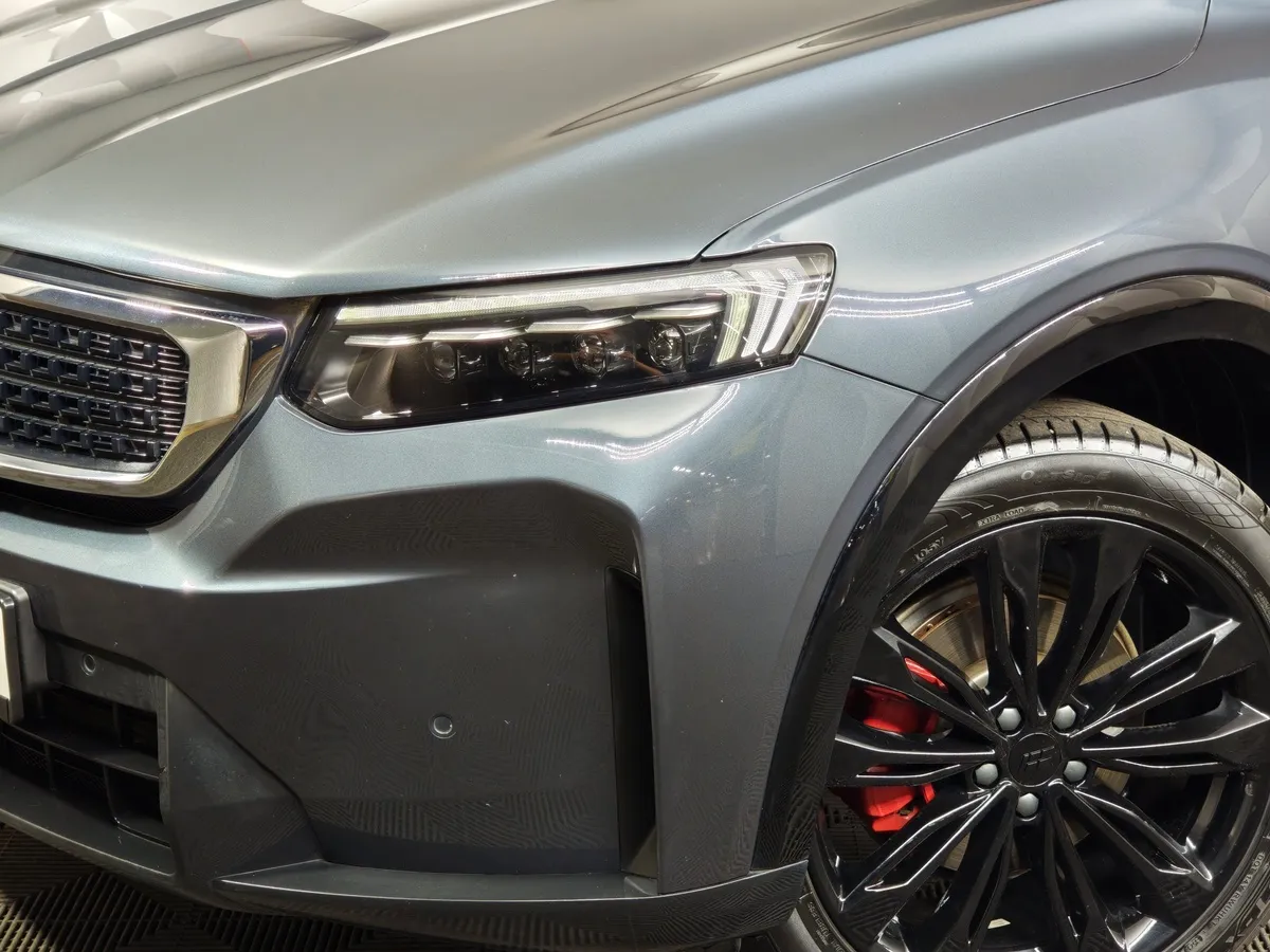 KNEWSTAR 001 2.0 AT 4WD (200 л.с.) Flagship Sport Серый в АВИЛОН. Слайд №10