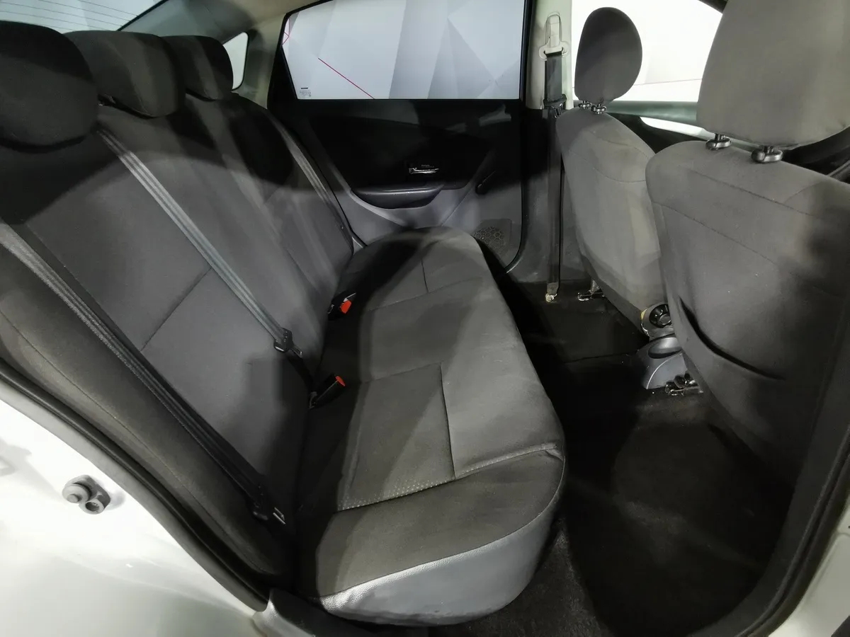 Nissan Almera 1.6 AT (102 л.с.) Comfort Серебристый в АВИЛОН. Слайд №15