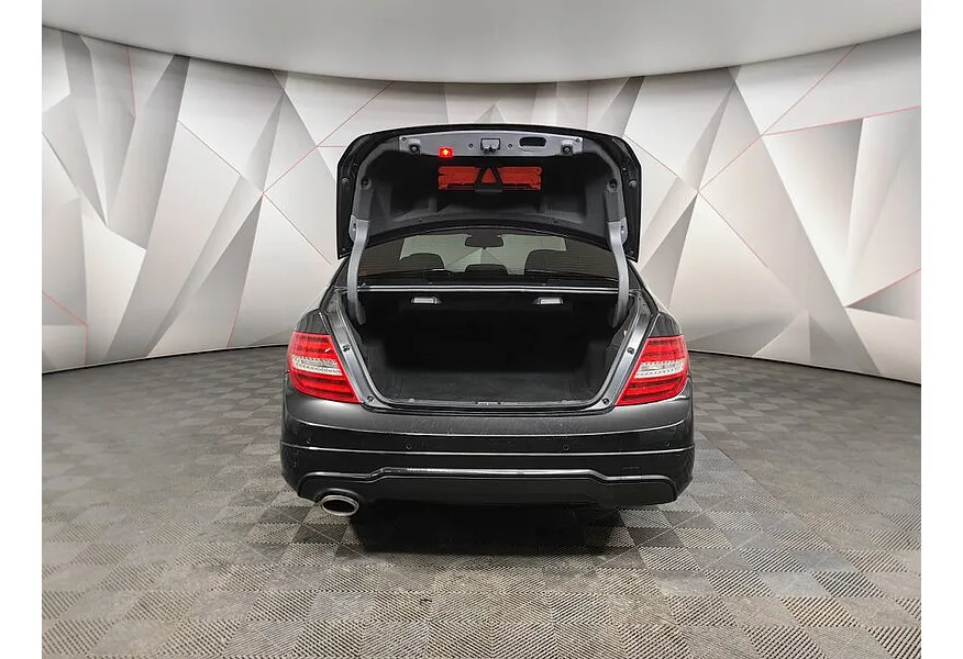 Mercedes-Benz C-Класс C 180 7G-Tronic Plus (156 л.с.) Черный в АВИЛОН. Слайд №11