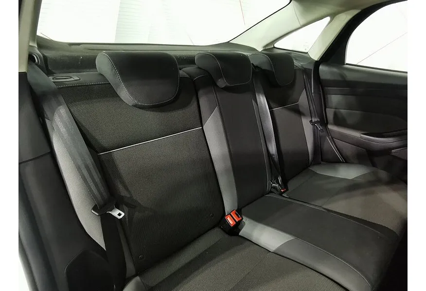 АВИЛОН - Ford Focus 1.6 Ti-VCT PowerShift (105 л.с.) Trend Белый - slide 9