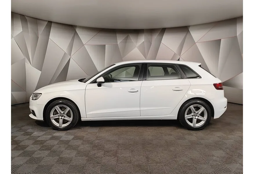 Audi A3 2.0 TFSI S-tronic (190 л.с.) Sport Белый в АВИЛОН. Слайд №5