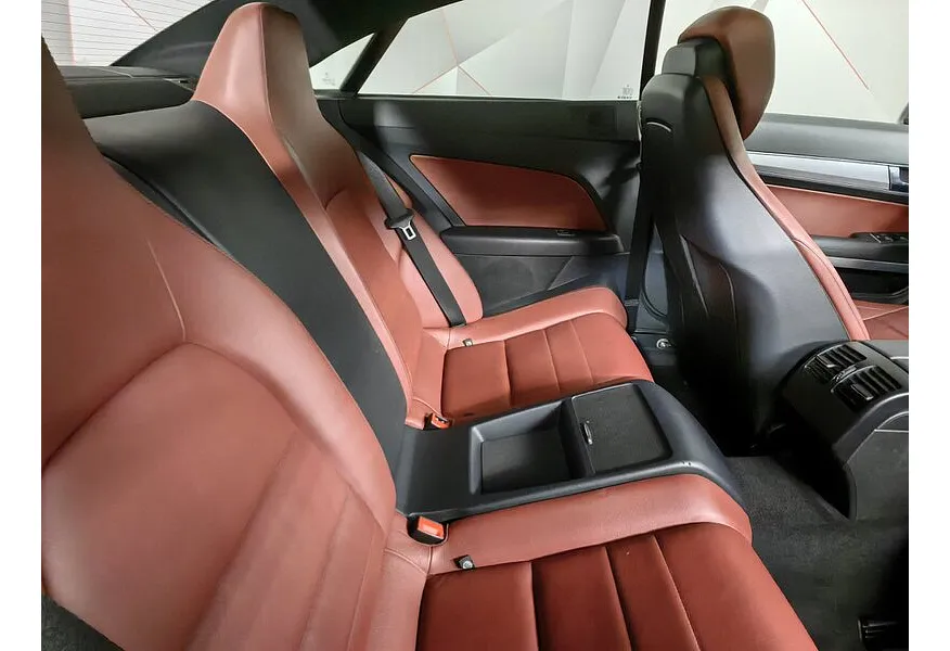 Mercedes-Benz E-Класс E 250 T BlueEfficiency 7G-Tronic Plus (204 л.с.) Серебристый в АВИЛОН. Слайд №16