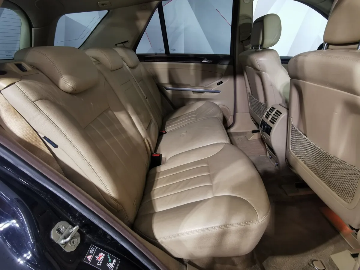 Mercedes-Benz M-Класс ML 350 7G-Tronic (272 л.с.) Черный в АВИЛОН. Слайд №14