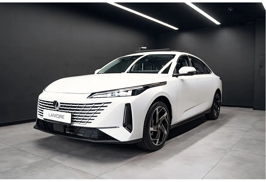 АВИЛОН - Changan Lamore 1.5T 7DCT 2WD (180 л.с.) Tech Белый - slide 8844253