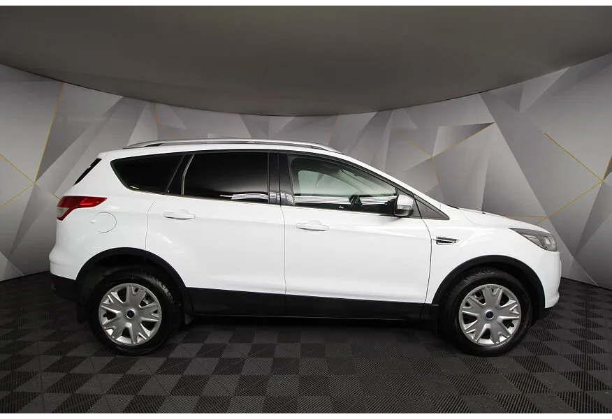 АВИЛОН - Ford Kuga 2.5 AT (150 л.с.) Trend Белый - slide 3