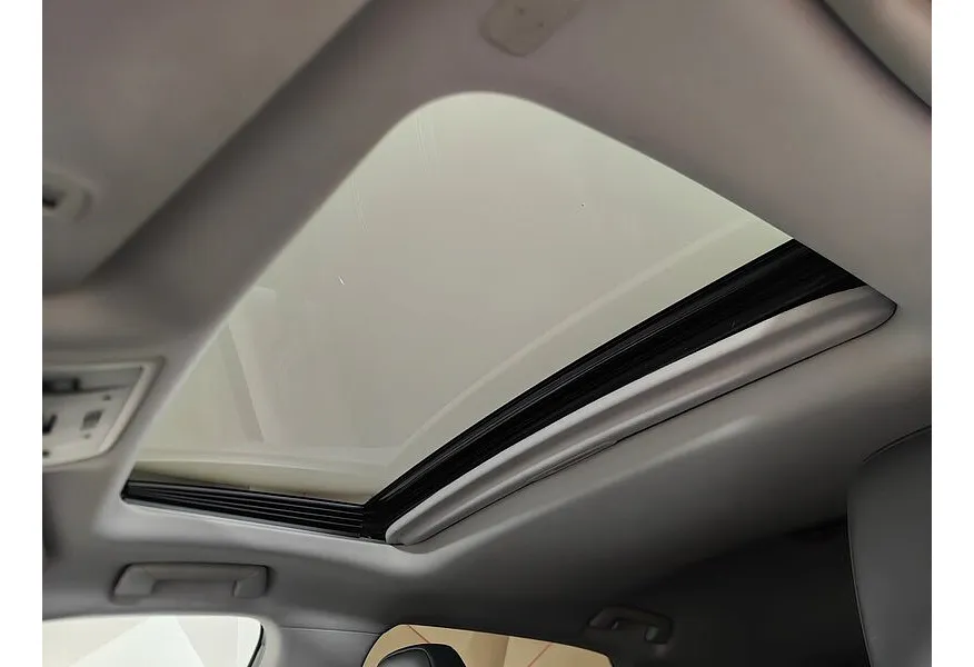 Lexus RX 2.0 AT AWD (238 л.с.) Executive Серый в АВИЛОН. Слайд №22