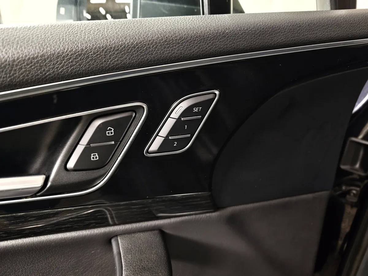 Audi Q7 3.0 TDI Tiptronic quattro (249 л.с.) Черный в АВИЛОН. Слайд №21
