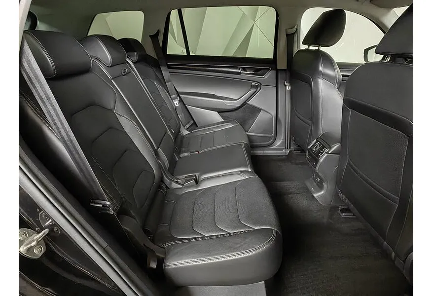 Skoda Kodiaq 2.0 TSI DSG 4X4 (180 л.с.) Черный в АВИЛОН. Слайд №16