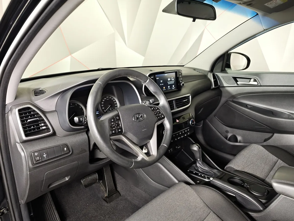 Hyundai Tucson 2.0 (150 л.с.) MPI-6AT-2WD Family Черный в АВИЛОН. Слайд №19