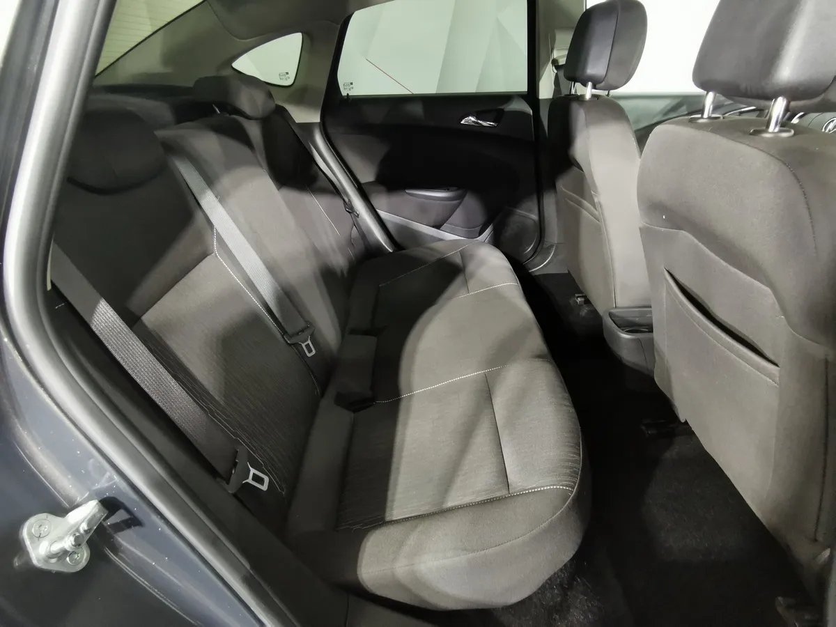 Opel Astra 1.4 Turbo AT (140 л.с.) Серый в АВИЛОН. Слайд №15