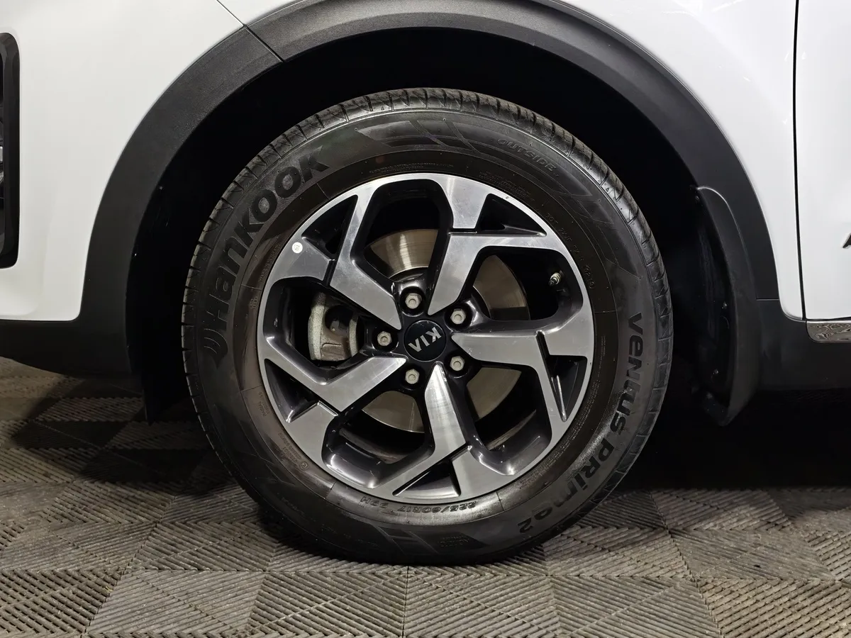 Kia Sportage 2.4 AT 4WD (184 л.с.) Luxe UEFA Белый в АВИЛОН. Слайд №9