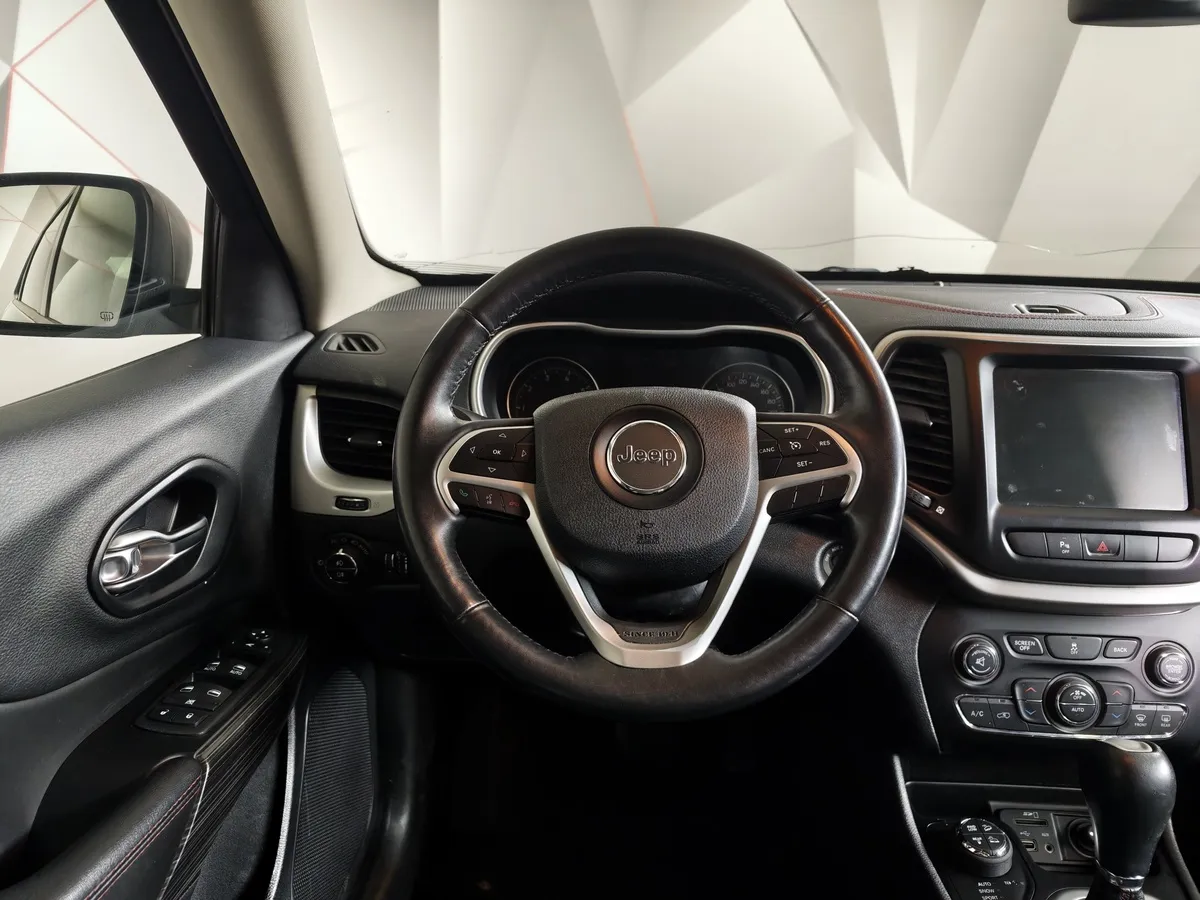 Jeep Cherokee 2.4 Tigershark Multiair AT AWD (177 л.с.) Sport Зеленый в АВИЛОН. Слайд №19