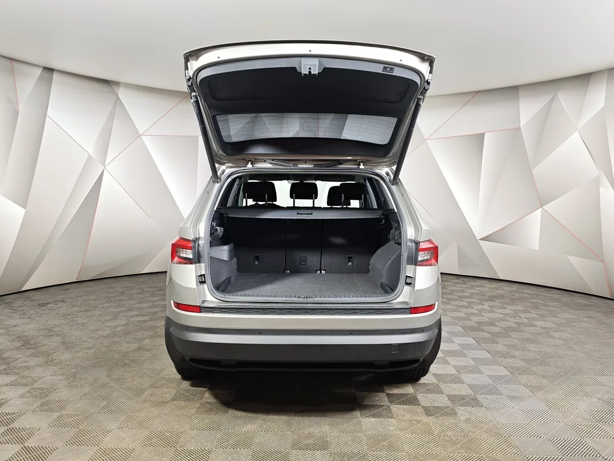 Skoda Kodiaq 1.4 TSI DSG 4X4 (150 л.с.) Бежевый в АВИЛОН. Слайд №12