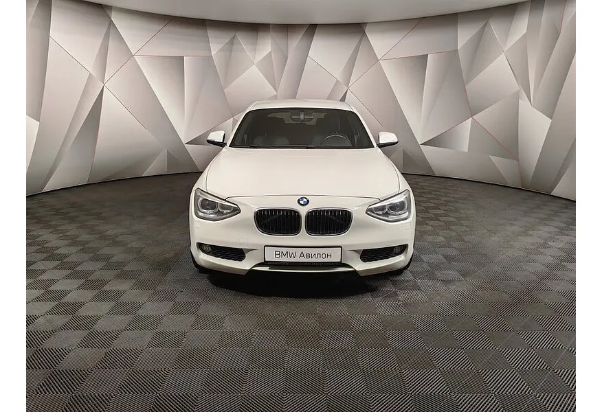 BMW 1 серия 116i AT (136 л.с.) Белый в АВИЛОН. Слайд №3