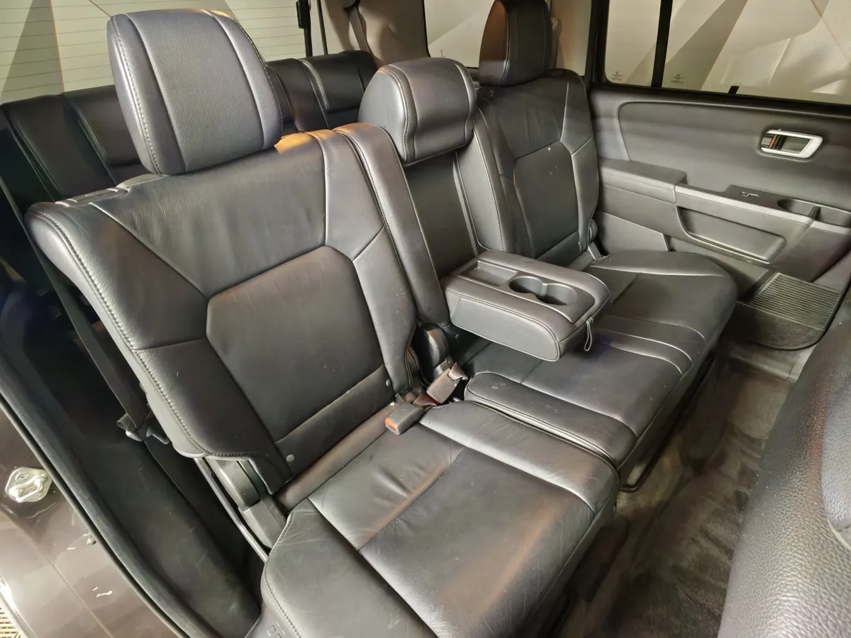 Honda Pilot 3.5 AT 4WD (249 л.с.) Коричневый в АВИЛОН. Слайд №17