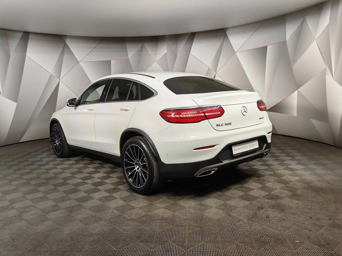Mercedes-Benz GLC Купе 300 9G-TRONIC 4MATIC (245 л.с.) Sport Белый в АВИЛОН. Слайд №4