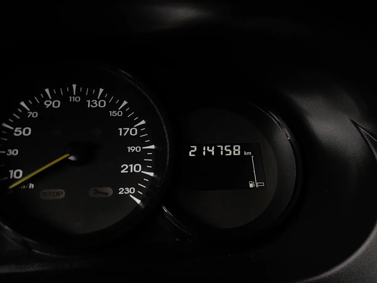 Renault Megane 1.6 MT (106 л.с.) Серый в АВИЛОН. Слайд №18