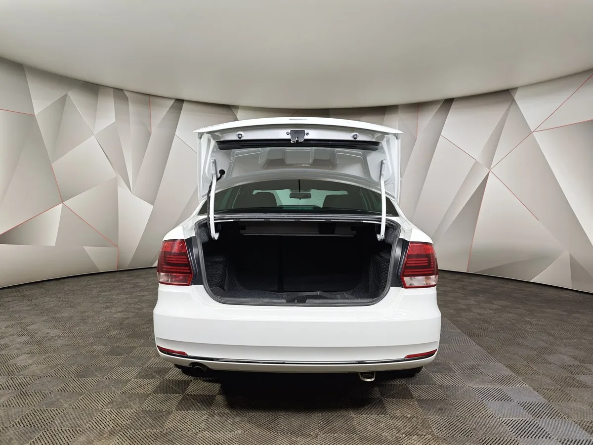 Volkswagen Polo 1.6 MPI MT (110 л.с.) Connect Белый в АВИЛОН. Слайд №12
