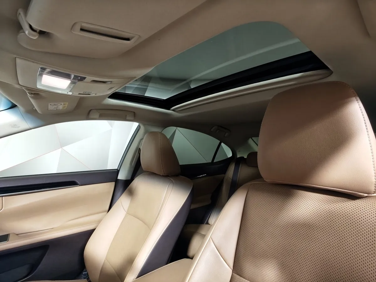 Lexus ES 200 AT (150 л.с.) Красный в АВИЛОН. Слайд №21